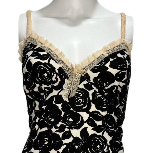 White And Black Floral Dress - Picture 3 of 7